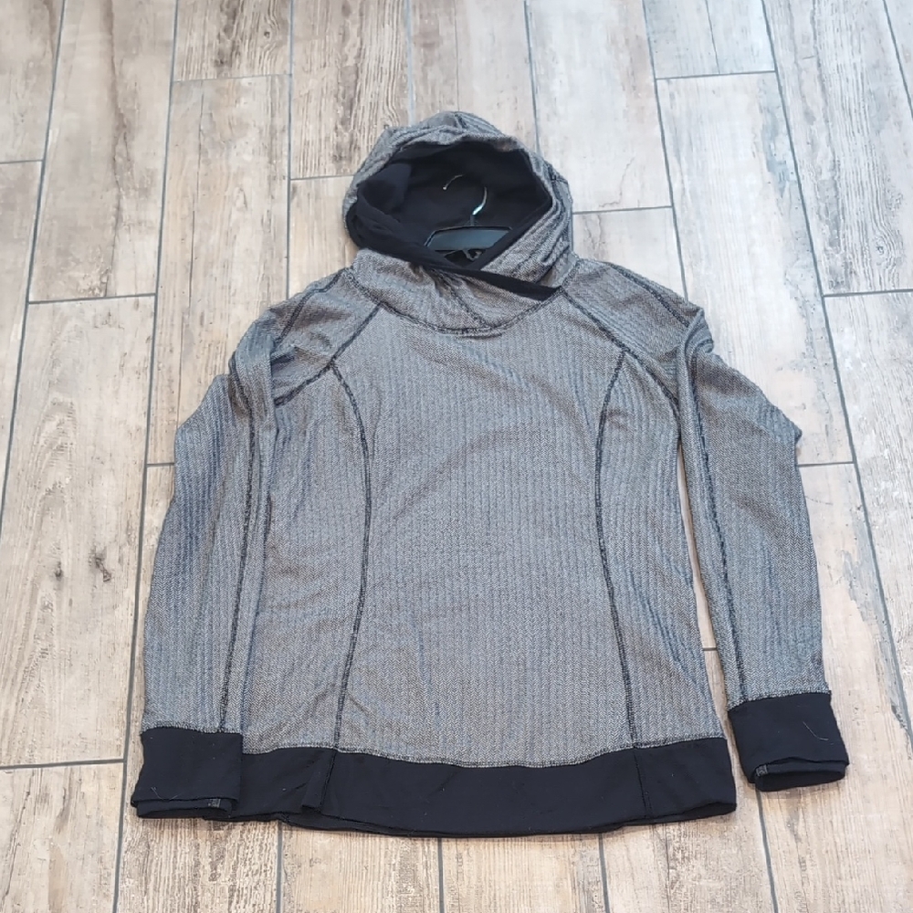 Lululemon Athletica Silver Grey and Black Herringbone Think Fast Hoodie